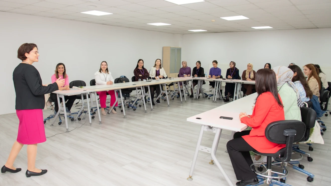 " Shoulder Dystocia Management by Simulation Training" training was given at Selçuk University